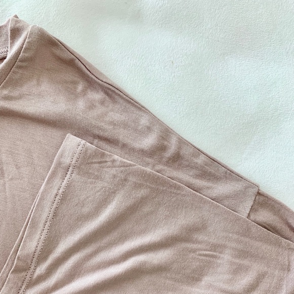 COMFY DROP SHOULDER CUT OUT LONG SLEEVE TOP - Picture 9 of 9